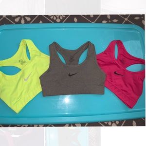 Nike Sports Bras Package